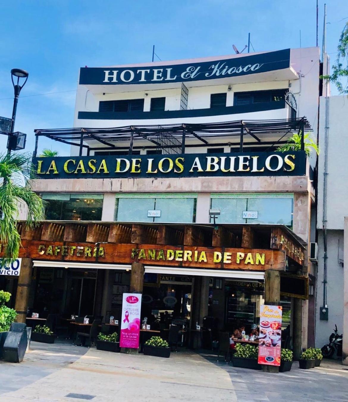 Hotel Zocalo Abuelos Acapulco Exterior foto
