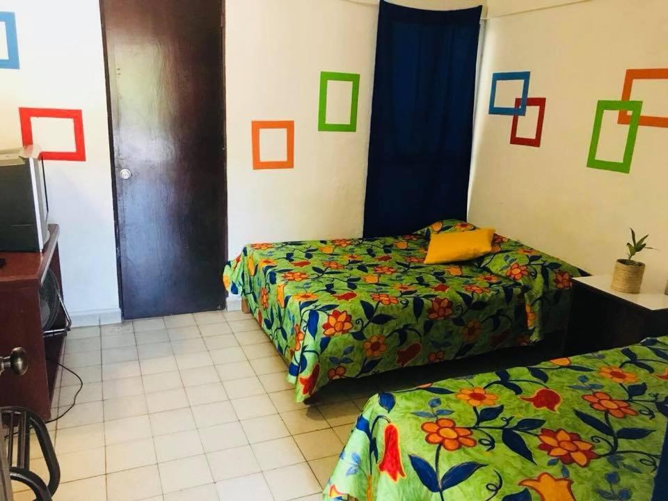 Hotel Zocalo Abuelos Acapulco Exterior foto